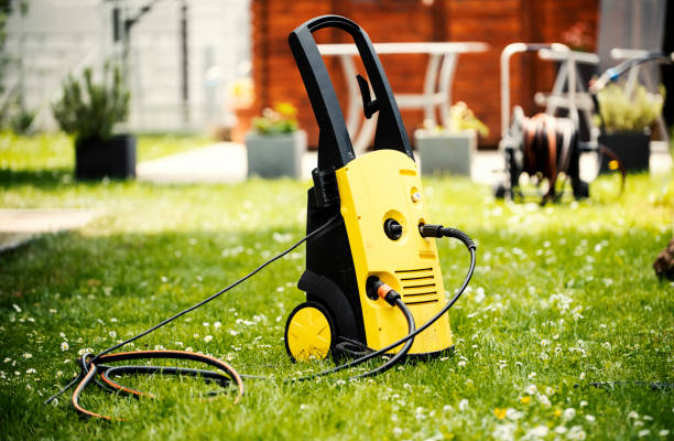 Best Pool Deck Cleaning  in Leachville, AR